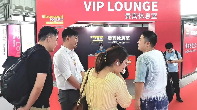 北京灯箱选材，别被“越亮越好”带偏了